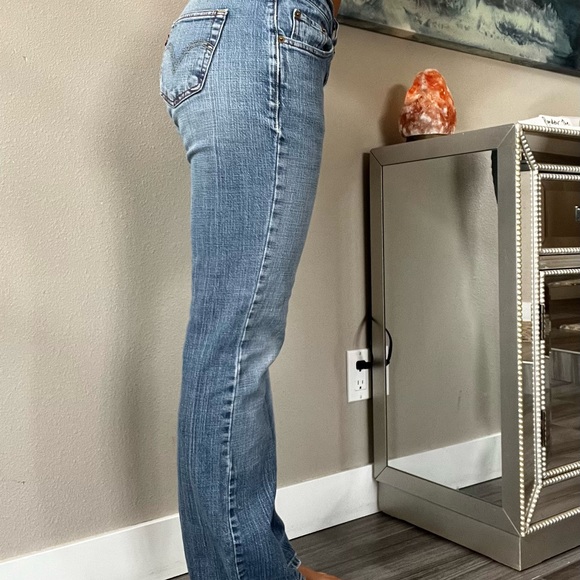 Levi’s - Picture 4 of 6